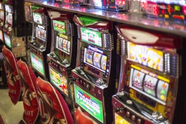 Quickspin live blackjack table on cinta 69 with dealer, cards, and player interface